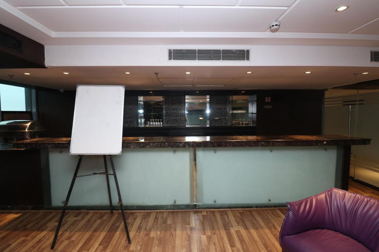 Capital O 19296 Joy Inn & Suites Bhiwadi Exterior foto